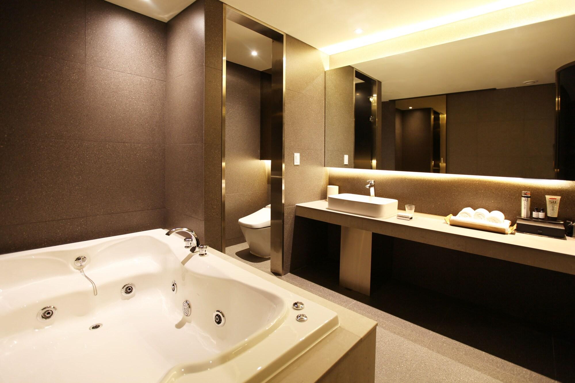 Hotel Vine Соннам Екстер'єр фото