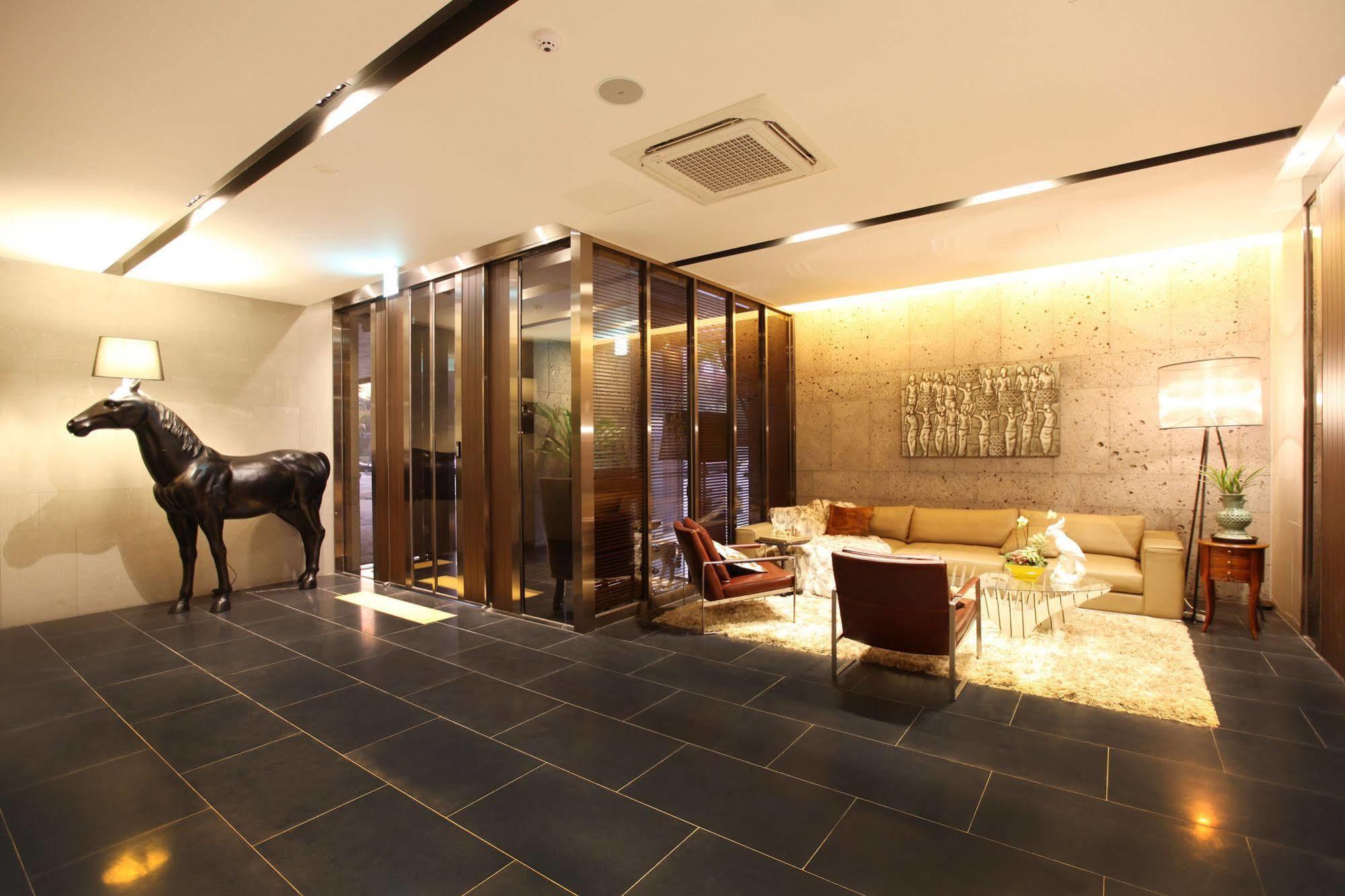 Hotel Vine Соннам Екстер'єр фото